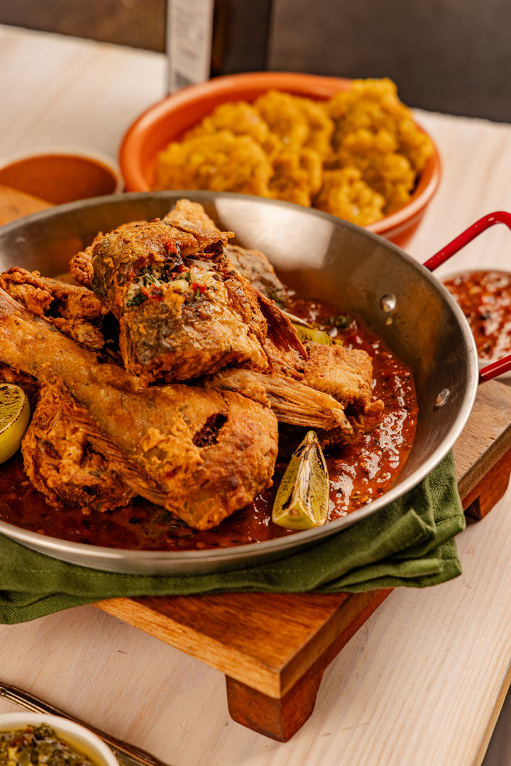 Corvina rellena en piezas